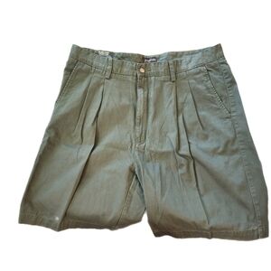 St. John's Bay Army Green Men's Shorts Size 38 Classic Shorts 100% Cotton 0742